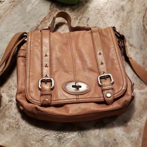 Fossil tan leather messenger bag..purse. beautiful